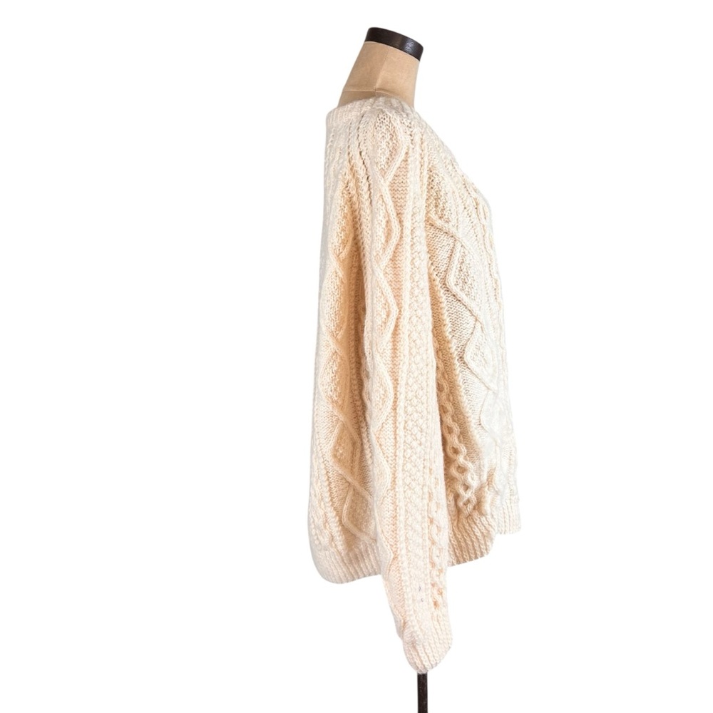 Vintage Hamdmade Cream Wool Sweater hand knitted by Sandy McPherson Loch Lamond - Picture 2 of 7